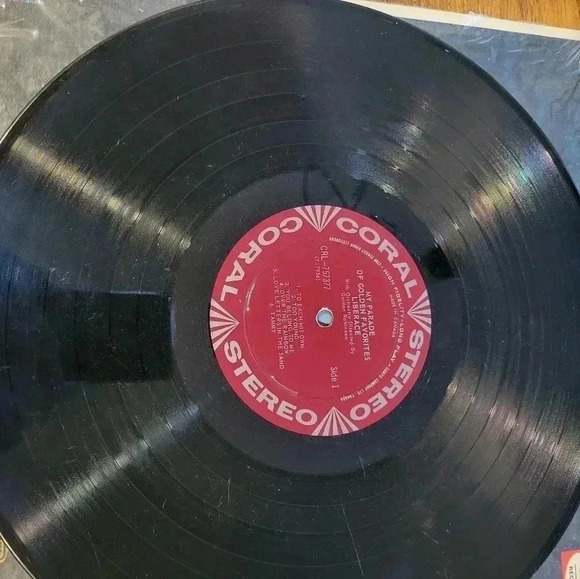 LIBERACE My Parade of Golden Hits 1969  Vinyl Record - Picture 3 of 4